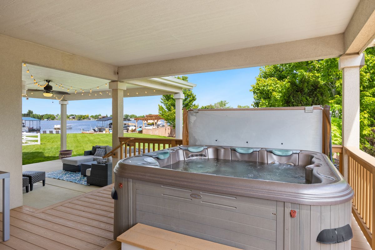 Hot Tub Removal in Springfield